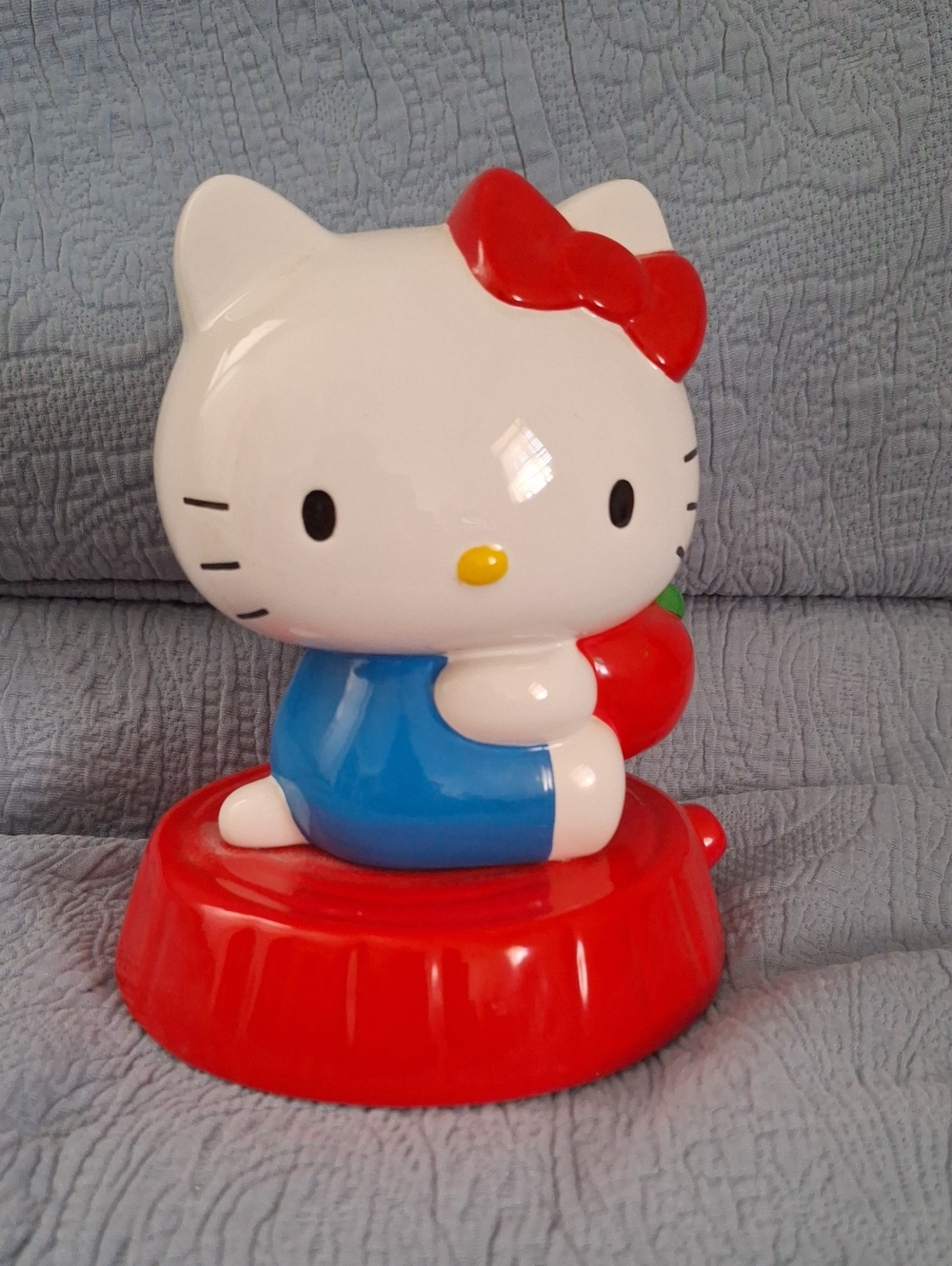 Sanrio Hello Kitty Bank with Original Stopper 2007